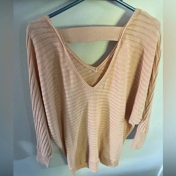 Soho New York and Company light pink sweater size Large - Picture 1 of 4